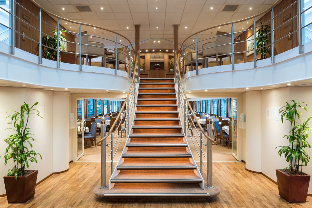 Nicko Cruises - aan boord